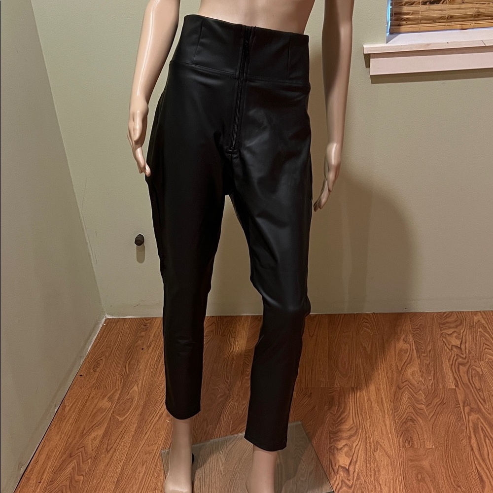 Freddy High-Waist Black Faux Leather Ankle Pants XL